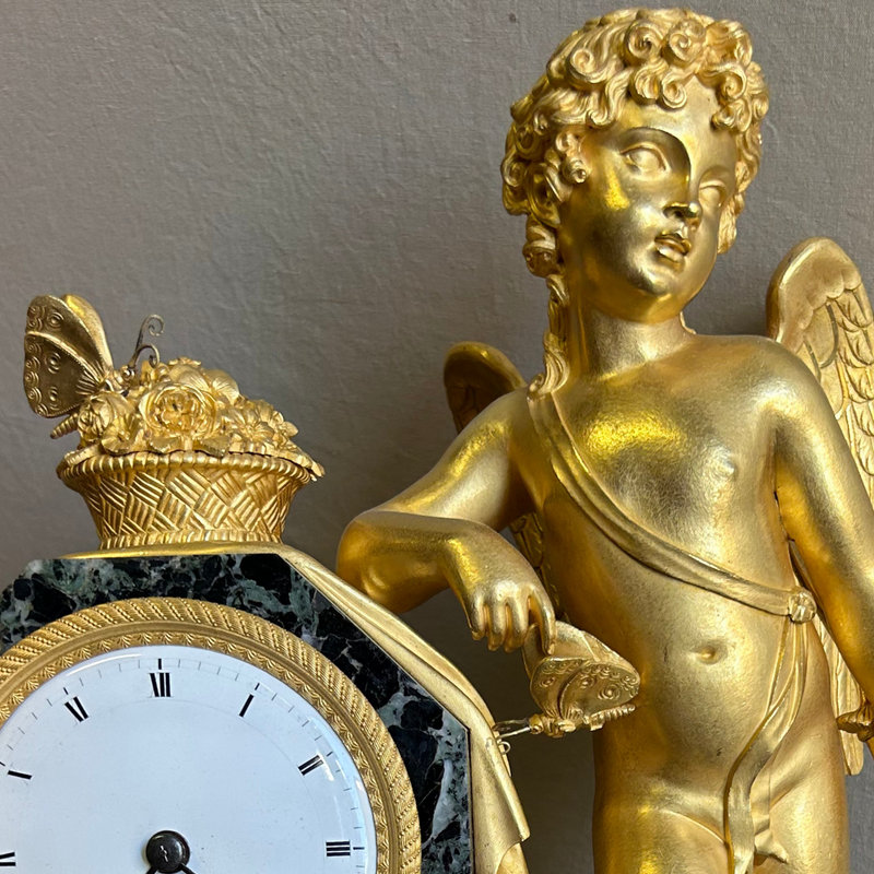 Orologio d’antiquariato neoclassico in marmo verde