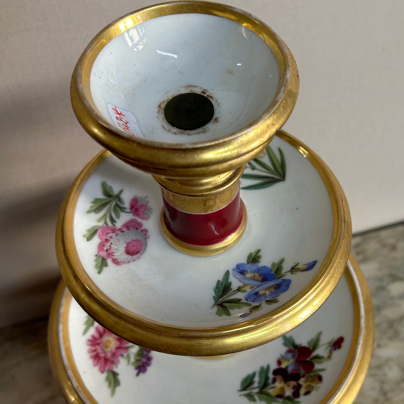 Centrotavola d’antiquariato in porcellana francese con fiori