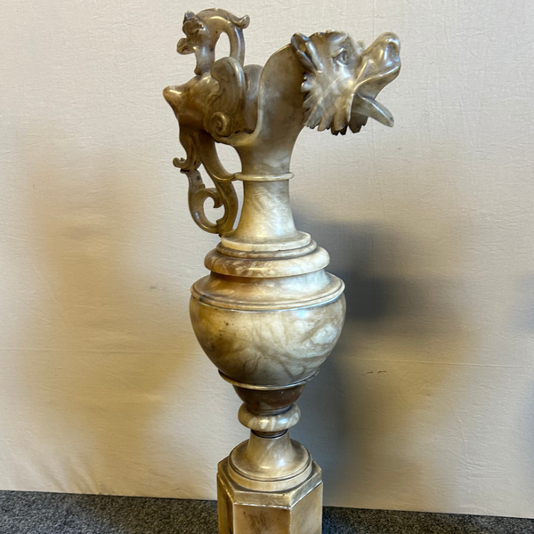 Versatoi in alabastro antico oggetti d’antiquariato